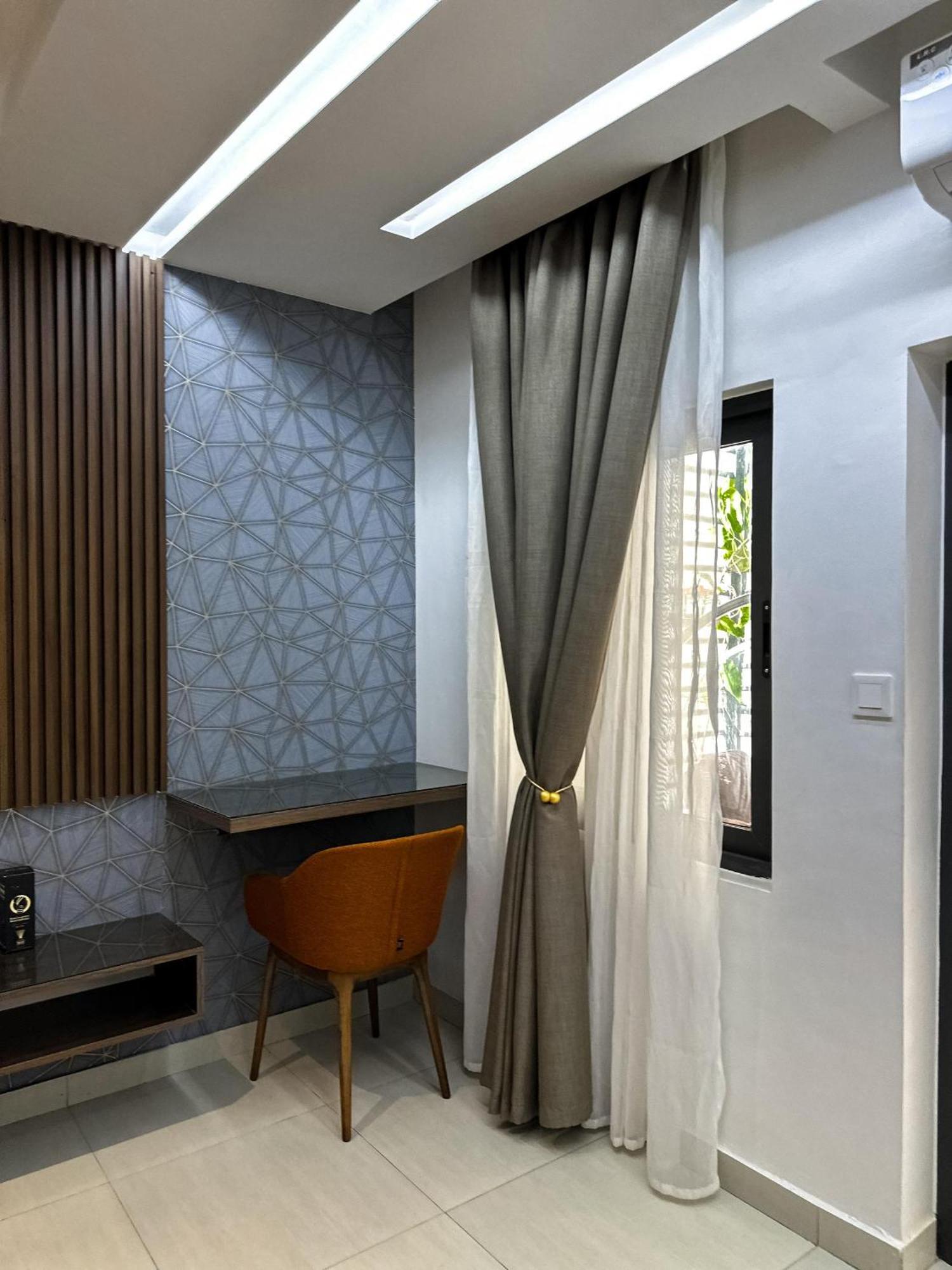 Klik Klak Appart Hotel Cotonou Buitenkant foto