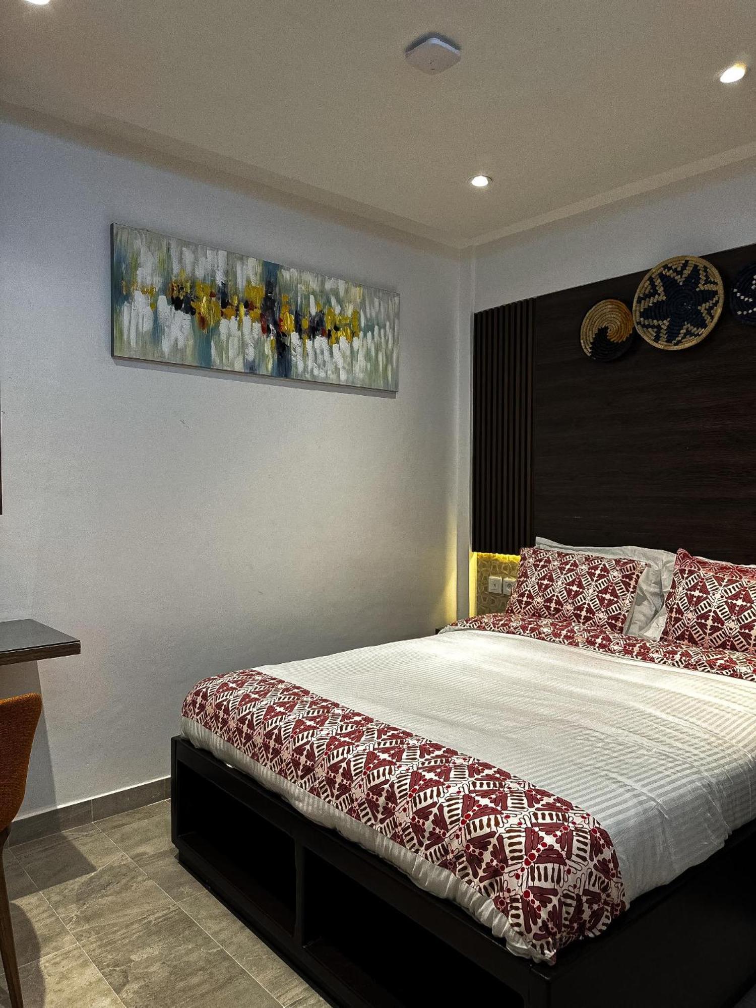Klik Klak Appart Hotel Cotonou Buitenkant foto