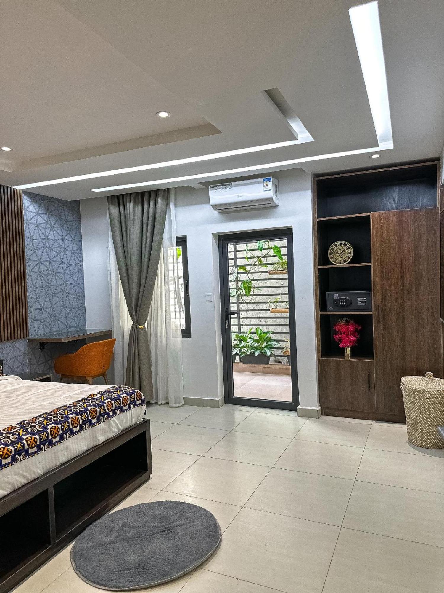 Klik Klak Appart Hotel Cotonou Buitenkant foto