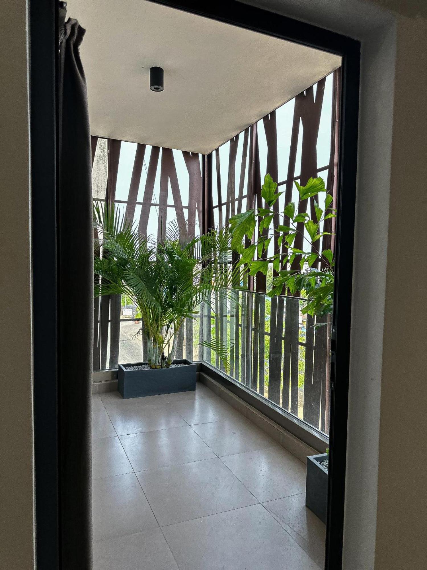 Klik Klak Appart Hotel Cotonou Buitenkant foto