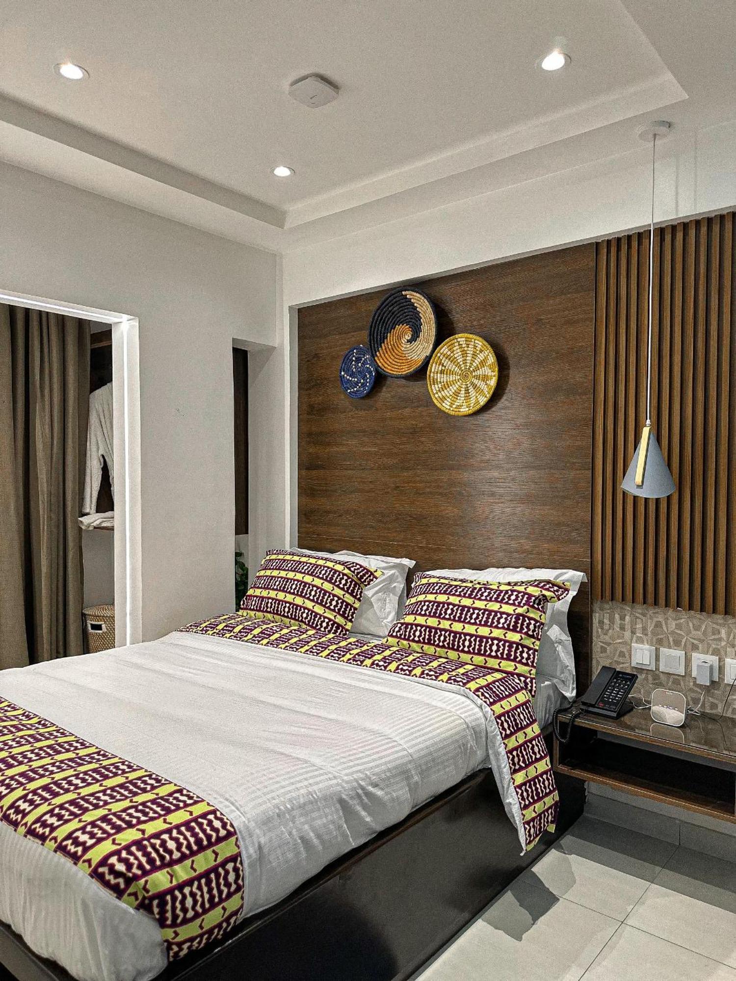 Klik Klak Appart Hotel Cotonou Buitenkant foto