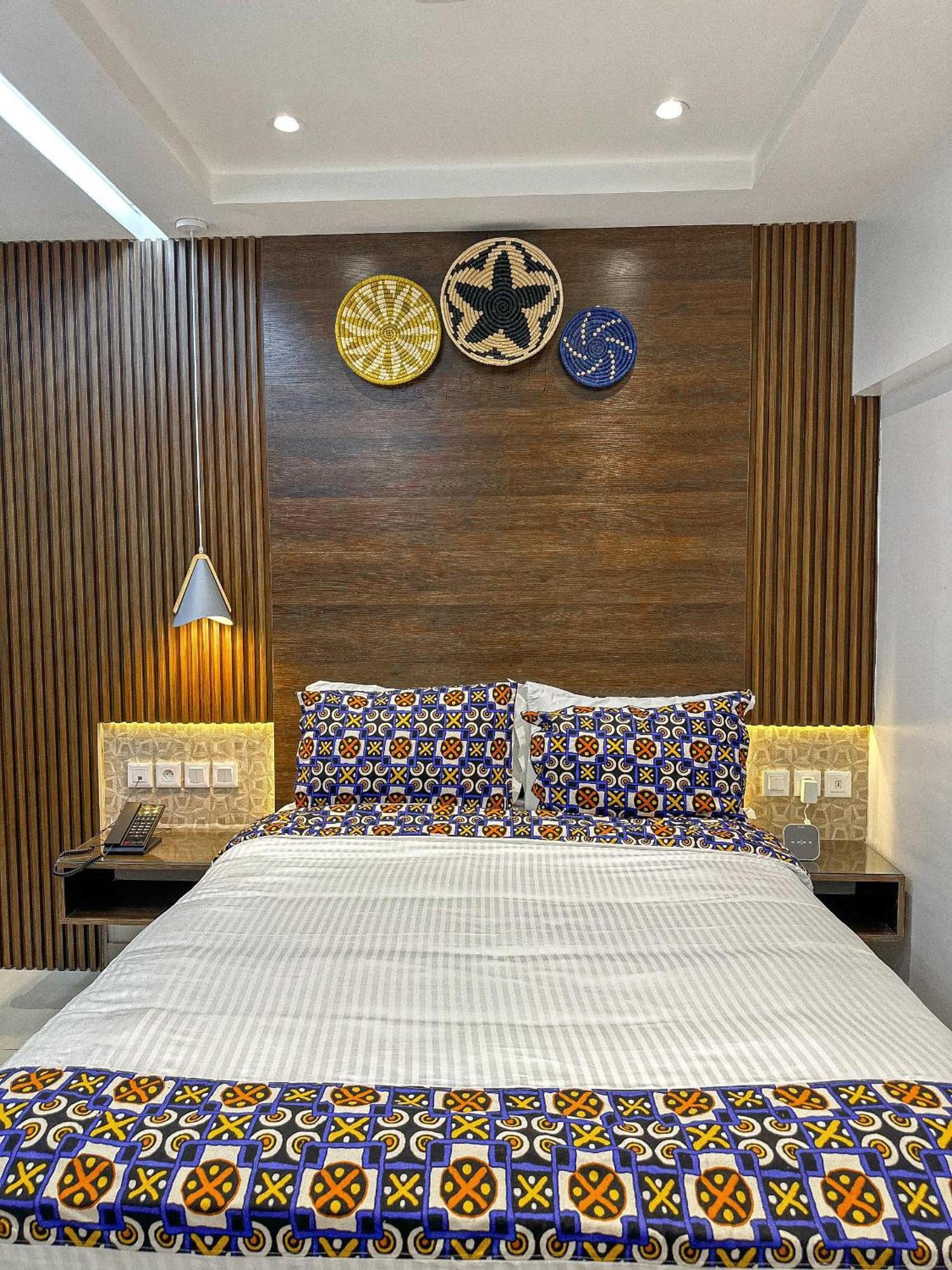Klik Klak Appart Hotel Cotonou Buitenkant foto