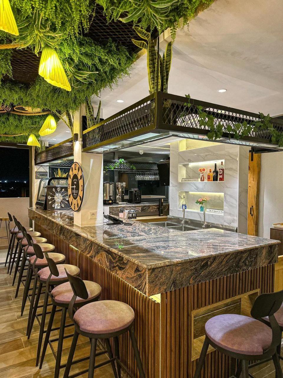 Klik Klak Appart Hotel Cotonou Buitenkant foto